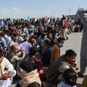 Διπλωμάτης Καμπούλ: Ούτε τα άρματα μάχης δεν μπορούν να ανακόψουν το “τσουνάμι” των μεταναστών που&nbsp;έρχεται