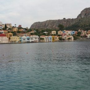 Ακραία τουρκική πρόκληση: Ακταιωροί και ιστιοφόρα έφτασαν ως το&nbsp;Καστελόριζο