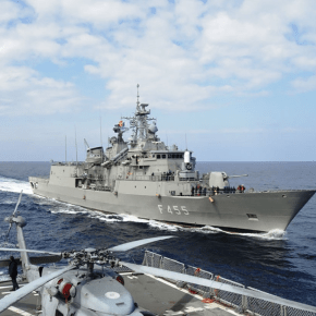 <strong>Φρεγάτες MEKO: Υπογραφή σύμβασης γενικής επισκευής των μηχανών&nbsp;τους</strong>