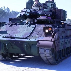 Σήμερα η κρίσιμη συνάντηση για 300 ΤΟΜΑ M2 Bradley για τον Ελληνικό&nbsp;Στρατό