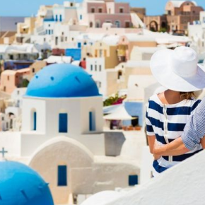 Πόσους τουρίστες αναμένει η Ελλάδα τον Αύγουστο – Ποιο νησί έχει μείωση&nbsp;20%