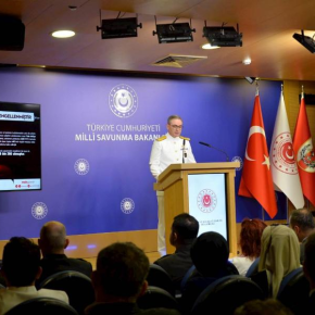 Ελλάδα και Τουρκία πάνε σε συζήτηση για ΜΟΕ το Νοέμβριο ενώ η Αθήνα ετοιμάζεται για Παρμενίωνα και η Άγκυρα για μια σειρά&nbsp;ασκήσεις